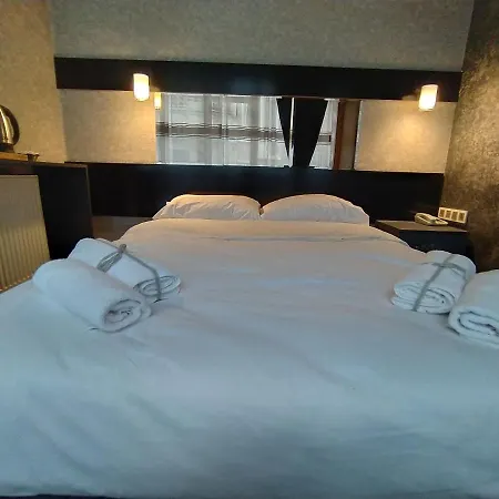 Espinas Hotel 3*
