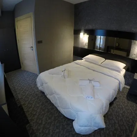 Espinas Hotel 3*