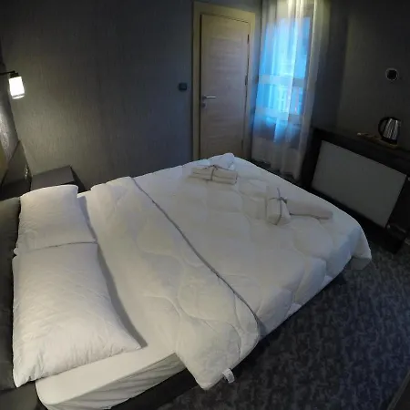 Espinas Hotel 3*